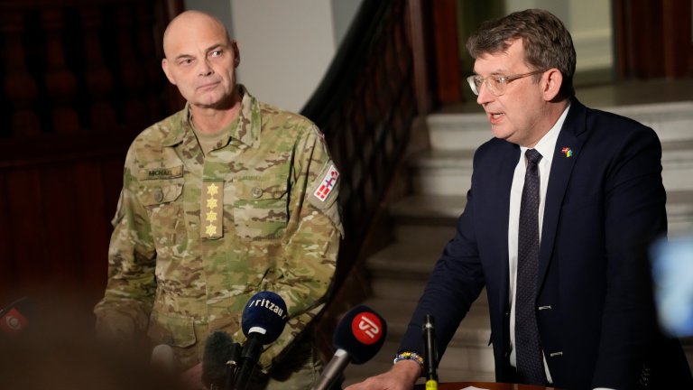 Дания обяви "кралски указ за бойна готовност" в Гренландия 