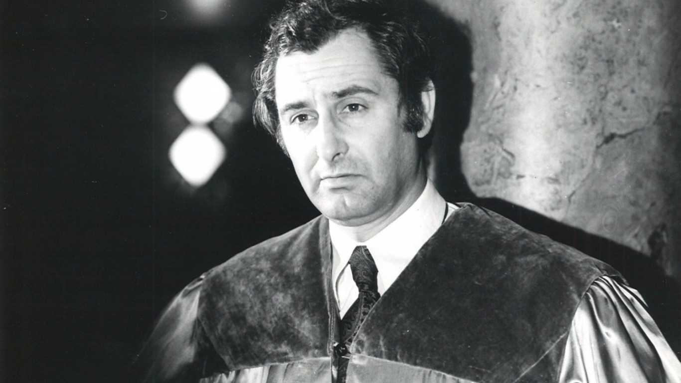 Напусна ни актьорът Иван Несторов