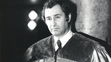 Напусна ни актьорът Иван Несторов