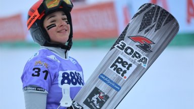 Малена Замфирова вече диша самостоятелно и дори намира сили да се смее