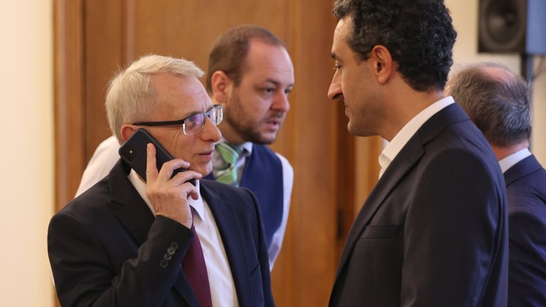 Денков: Лорер вече е изключен от ПП, но може да кацне в ГЕРБ