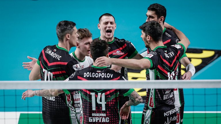 Нефтохимик попари мечтата на Пирин и вдигна волейболната купа при мъжете