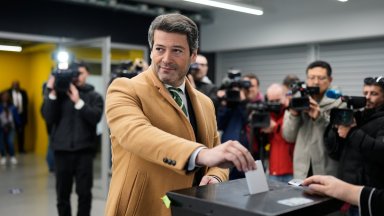 Крайната десница отива на балотаж за президентския пост в Португалия