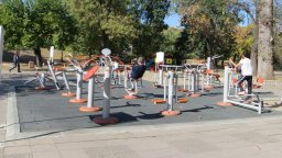 Изградиха два нови фитнеса на открито в "Южен" в Пловдив