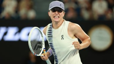 Швьонтек и Андреева преодоляха сериозни трудности в първи кръг