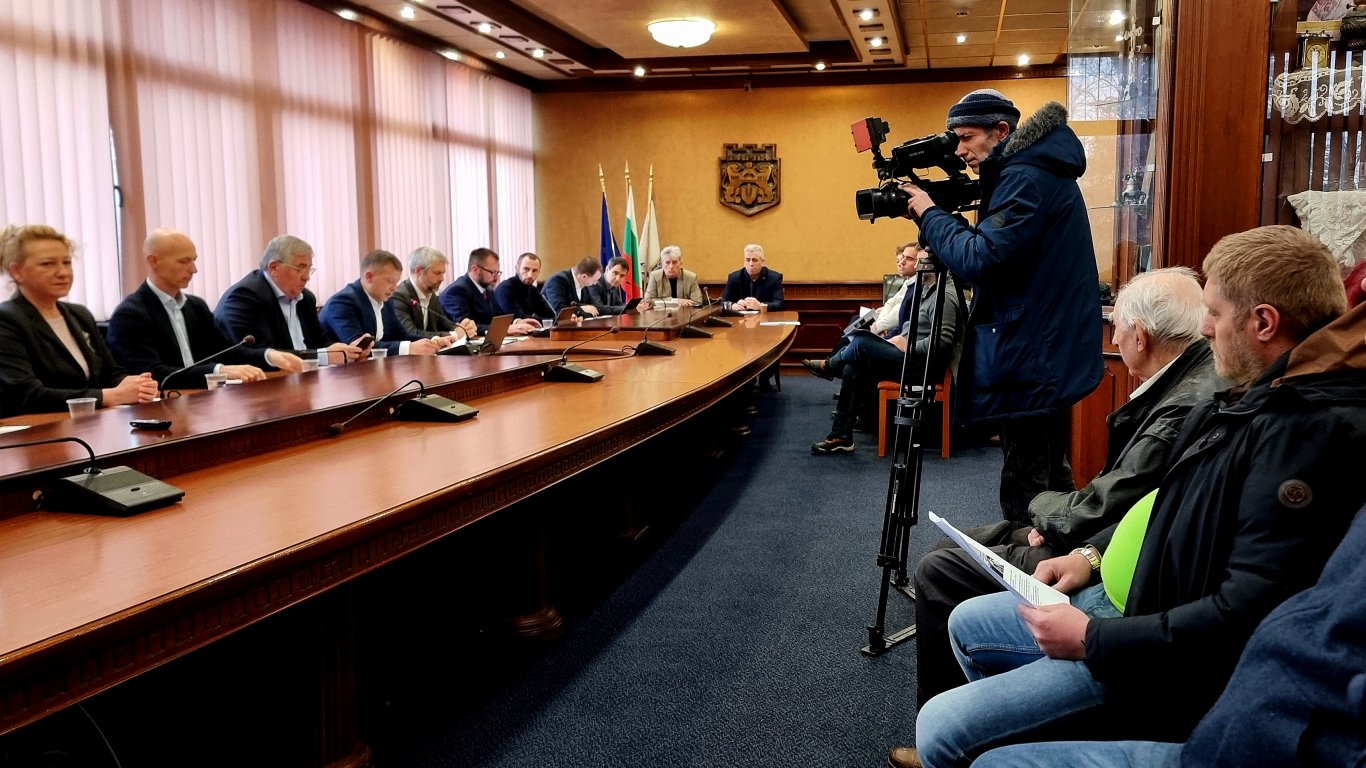 До края на месеца ще бъде възложено пълно обследване на Аспаруховия мост във Варна
