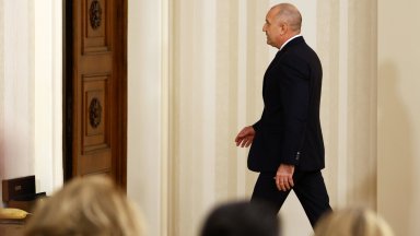 Румен Радев ще депозира оставката си като президент пред Конституционния съд