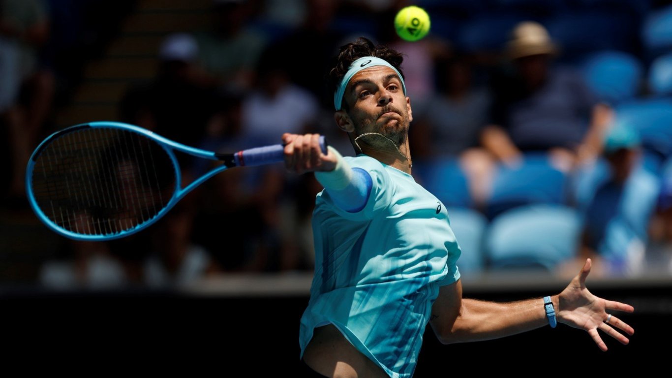 Италианско дерби в Мелбърн: Световният №5 преодоля драма на старта на Australian Open