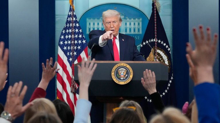 Тръмп за Гренландия: Ще измислим нещо, което да направи и САЩ, и НАТО "много доволни"