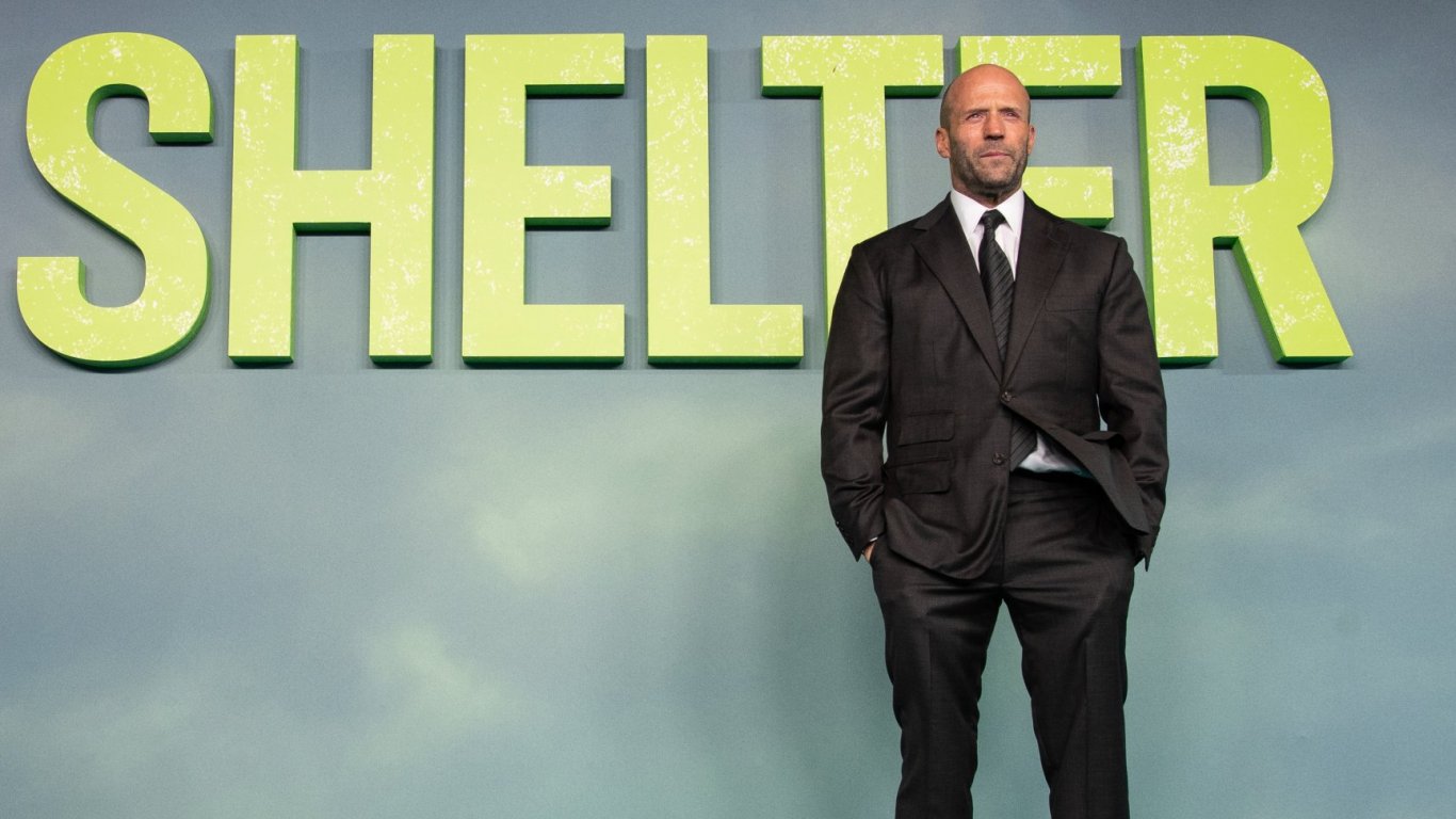 "Охранителят" продължава да е начело на бокс офиса у нас