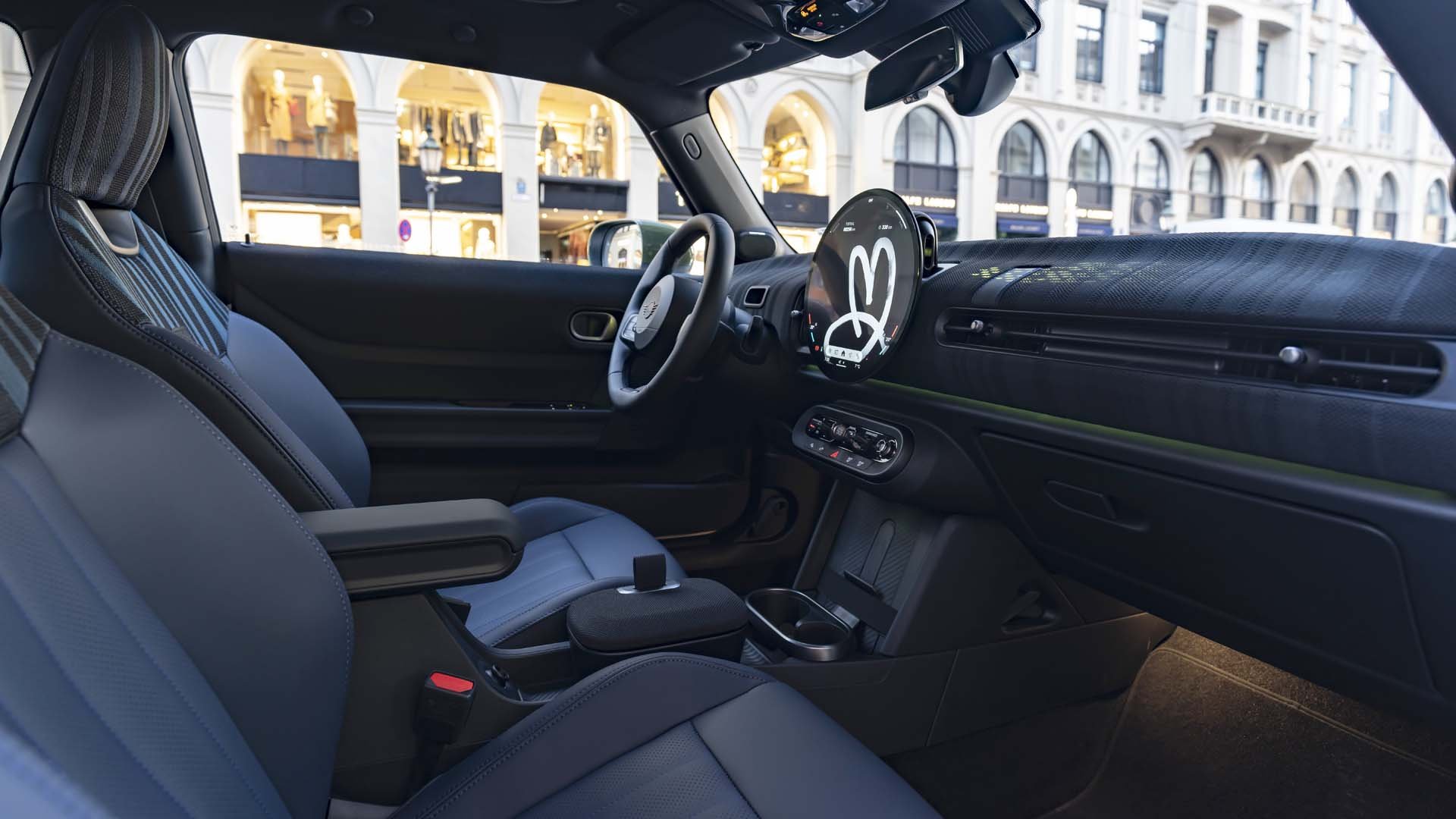 MINI Cooper SE Paul Smith Edition 