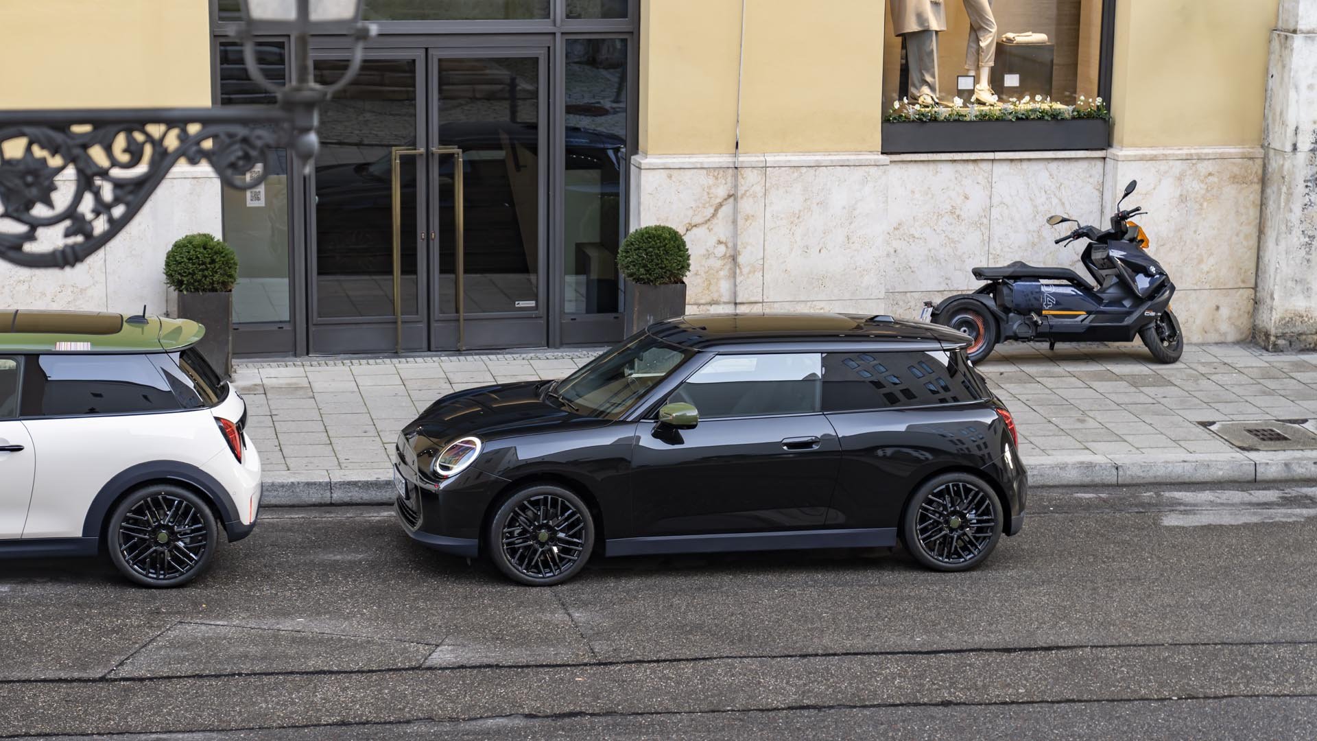 MINI Cooper SE Paul Smith Edition 
