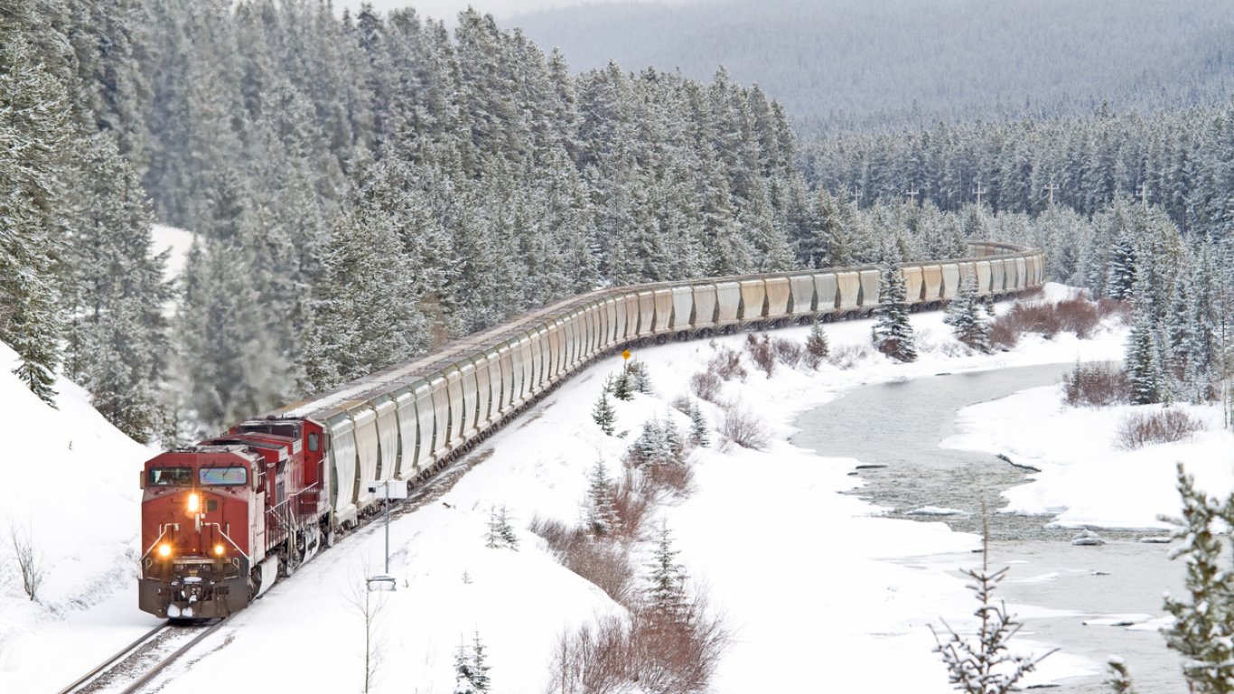 Със Снежния влак на приключение във Френските Алпи