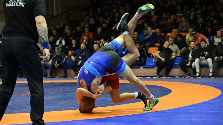 Спряха за 2 години правата на бореца от ЦСКА след боя на държавното първенство