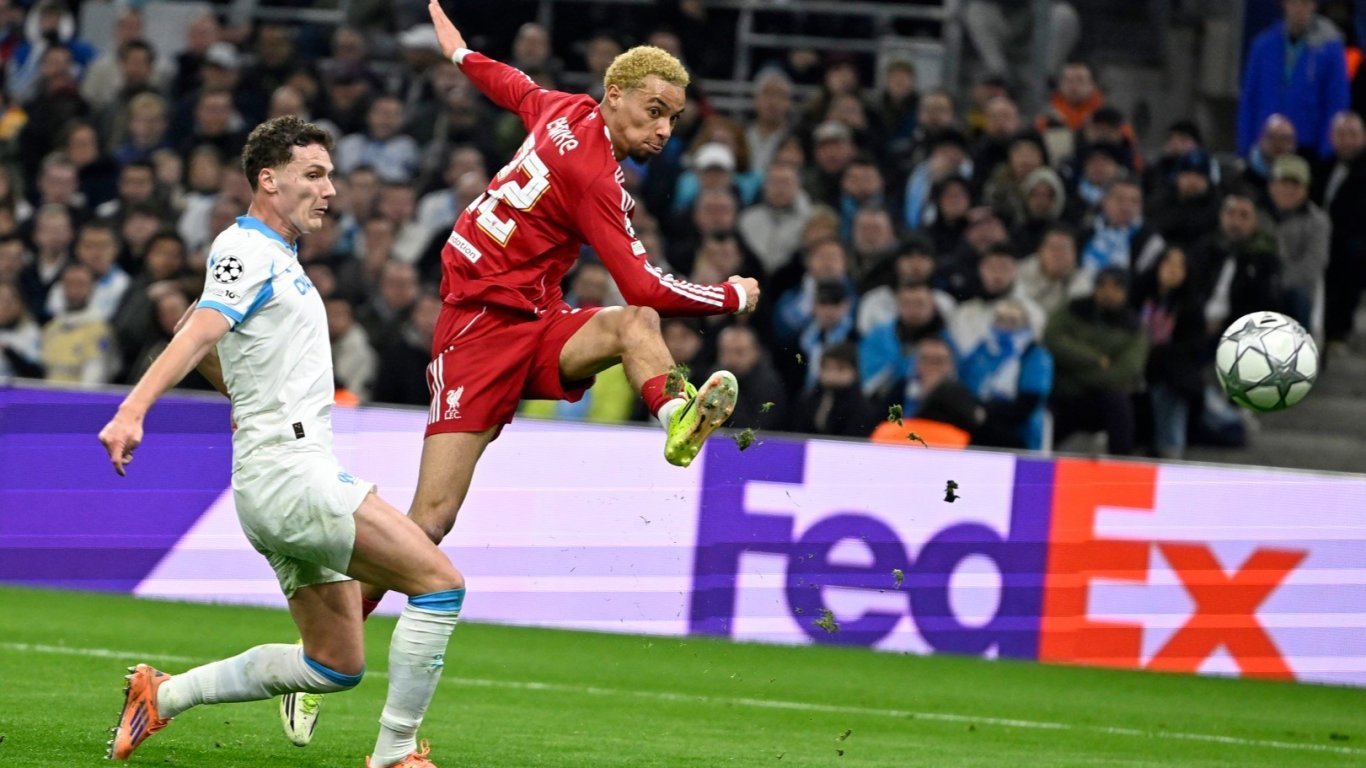 Английският гранд Ливърпул направи огромна крачка към директно класиране за