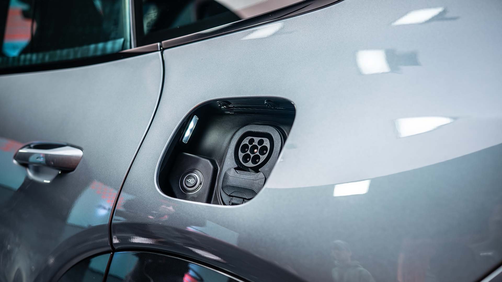 Porsche Cayenne Electric