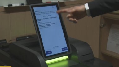 Сканиращите машини - как се гласува с тях и какви са рисковете