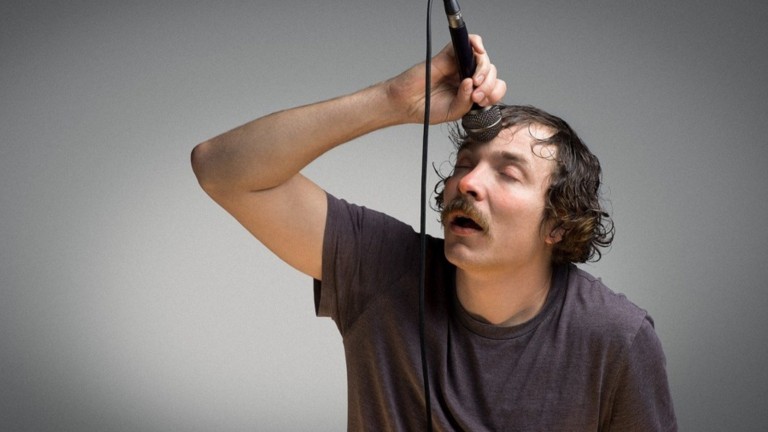 "Викове от подземието": Актьорът Йордан Ръсин изгражда образ на подземния човек, вдъхновен от Достоевски