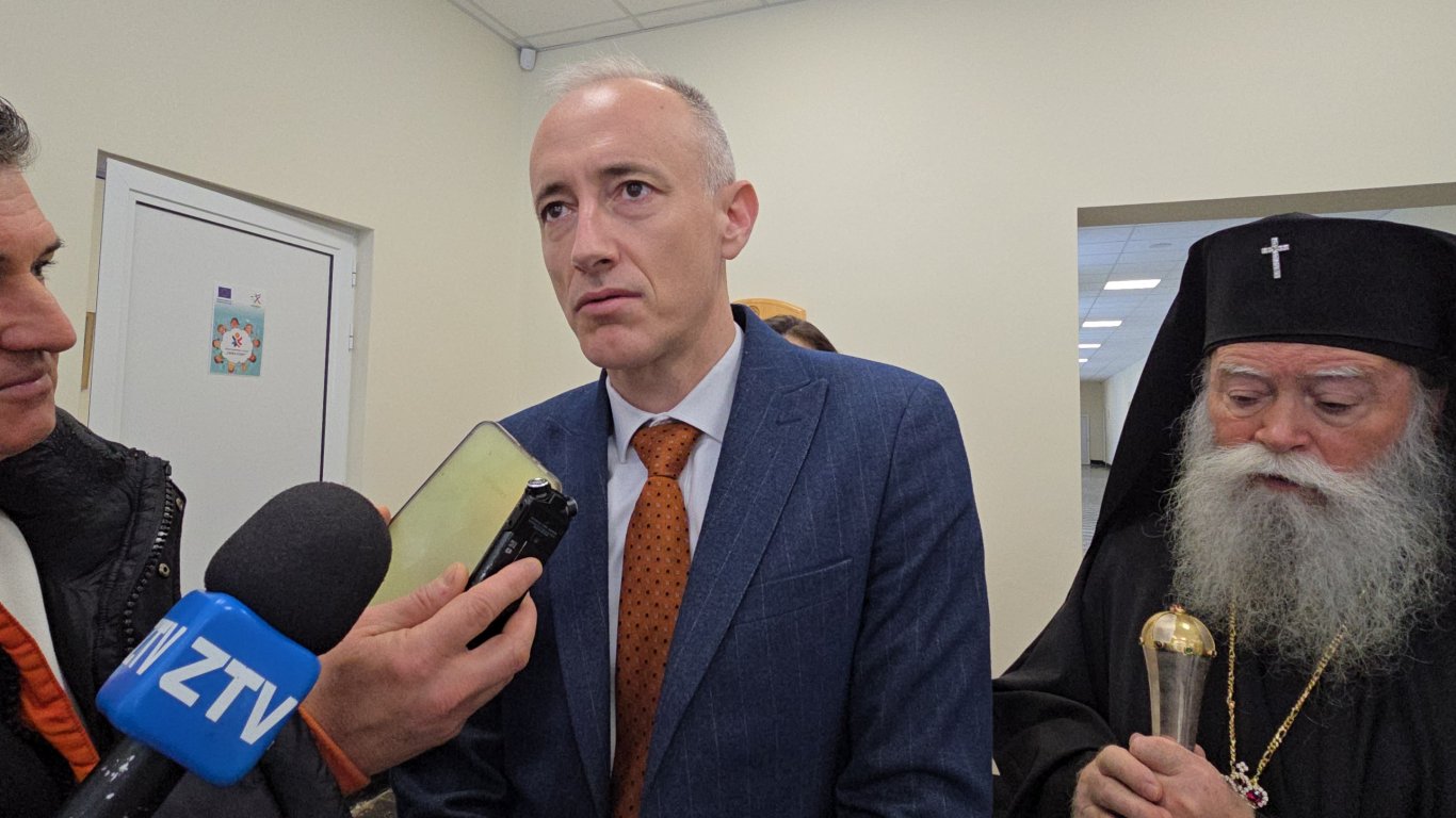 Образователният министър отряза мераците за по-дълга междусрочна ваканция