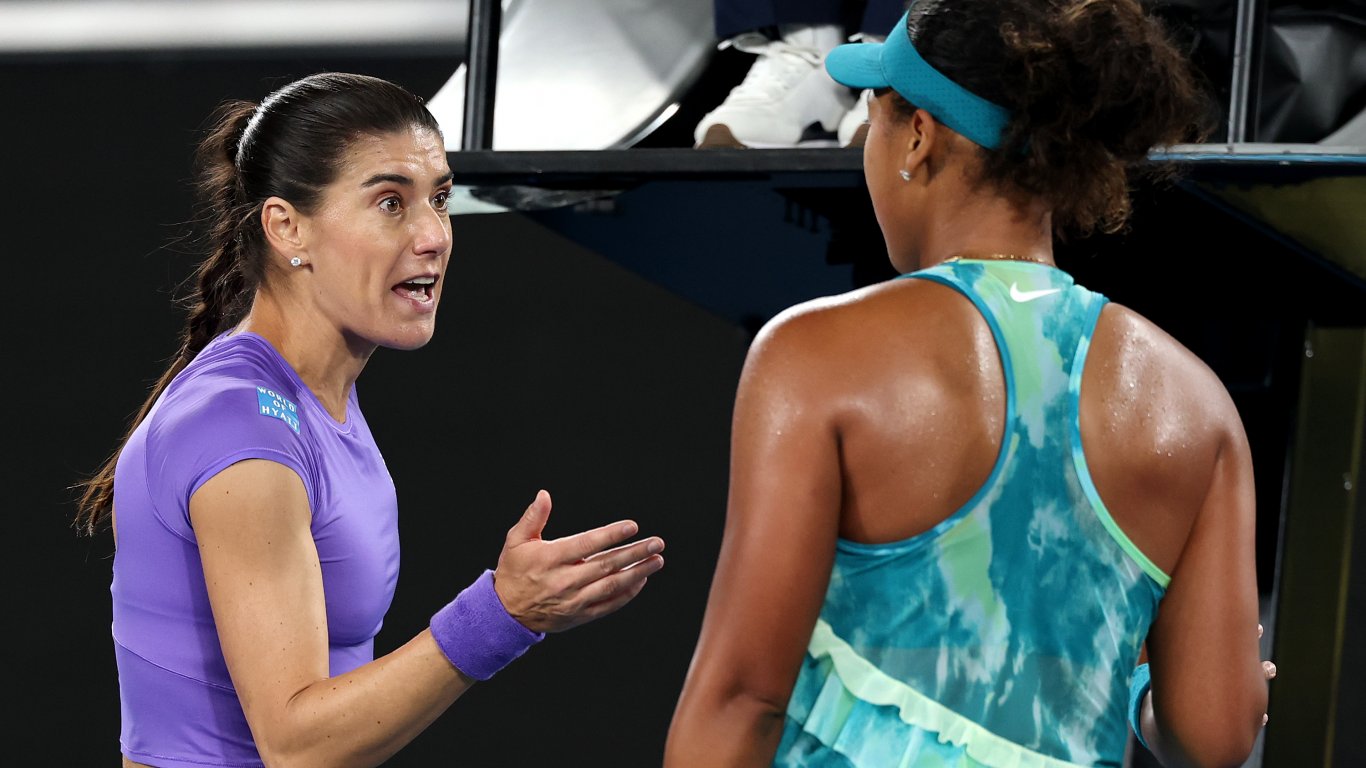 Екстравагантната Наоми Осака вбеси румънска ветеранка на Australian Open