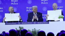 Кабинетът "Желязков" отлага ратификацията на членството ни в Съвета за мир на Тръмп