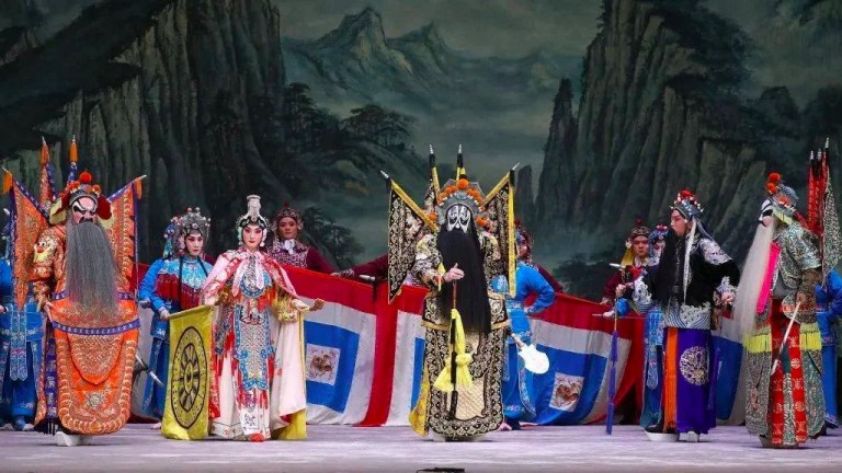 Китайският национален театър за пекинска опера идва за първи път в България 