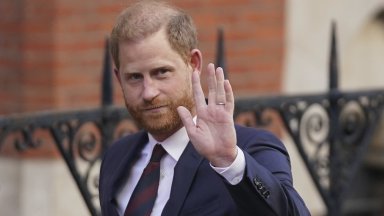 Хари пристигна на изненадващо посещение в Украйна (видео)