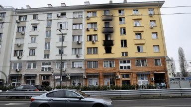 Пожар в центъра на София уби жена, има пострадали, сред които 3 деца, задържан е мъж (снимки)