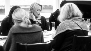 "Албион" в Младежкия театър поставя въпроси за човека и живеенето в света на миналото