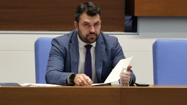 Георг Георгиев: Невъзможно е влизането в Съвета за мир да се обвързва с "Магнитски"