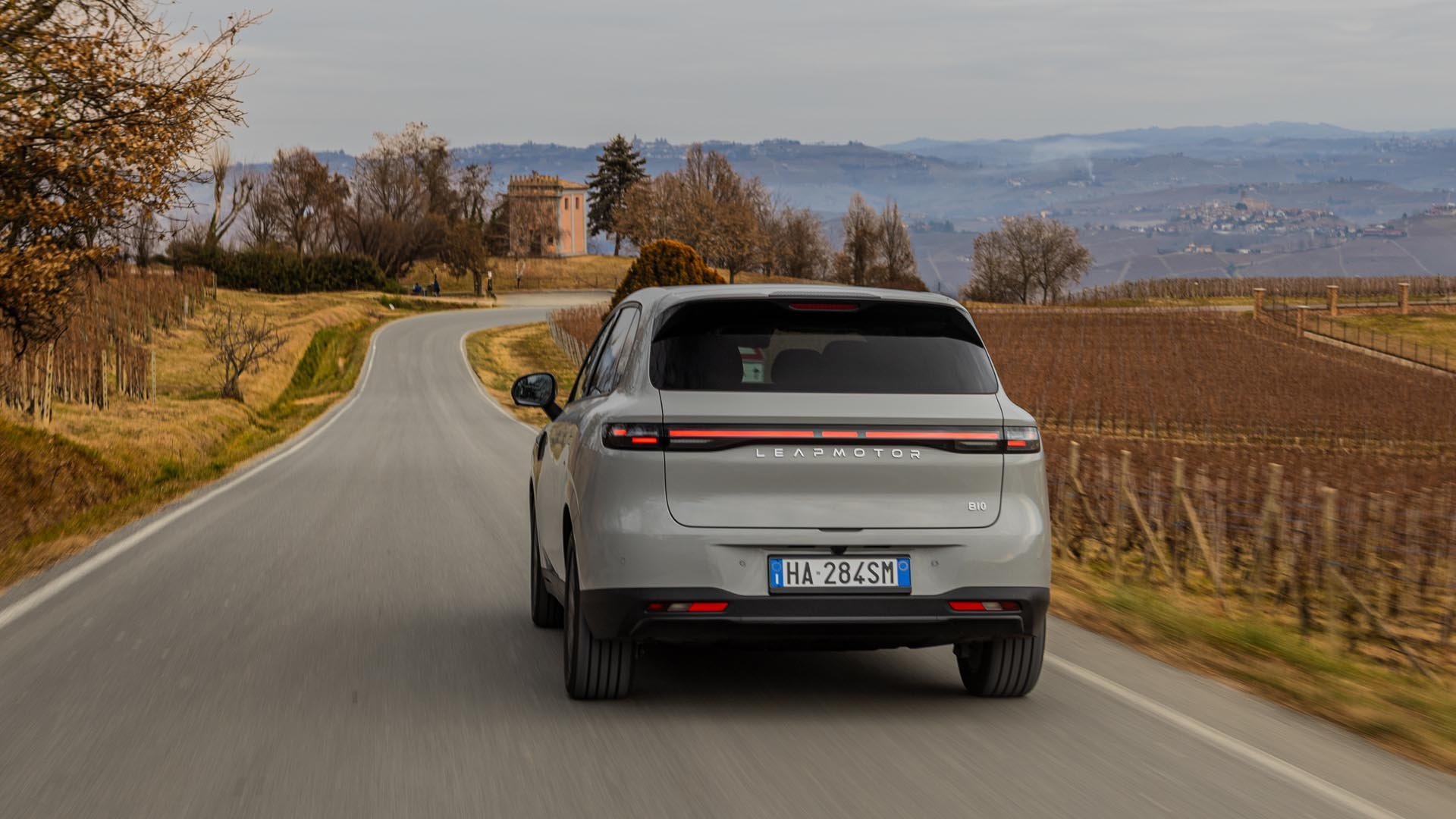 Leapmotor B10 Hybrid EV 