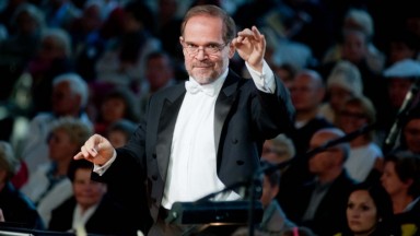 Владимир Кираджиев: Аналогии със съвременна ни история, прави "Жана д’Арк на кладата" безсмъртна творба