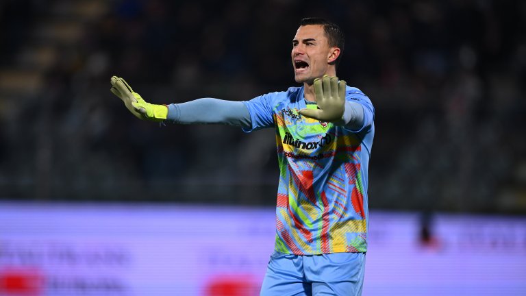 Отбор от Серия "А" забрави вратаря си на стадиона