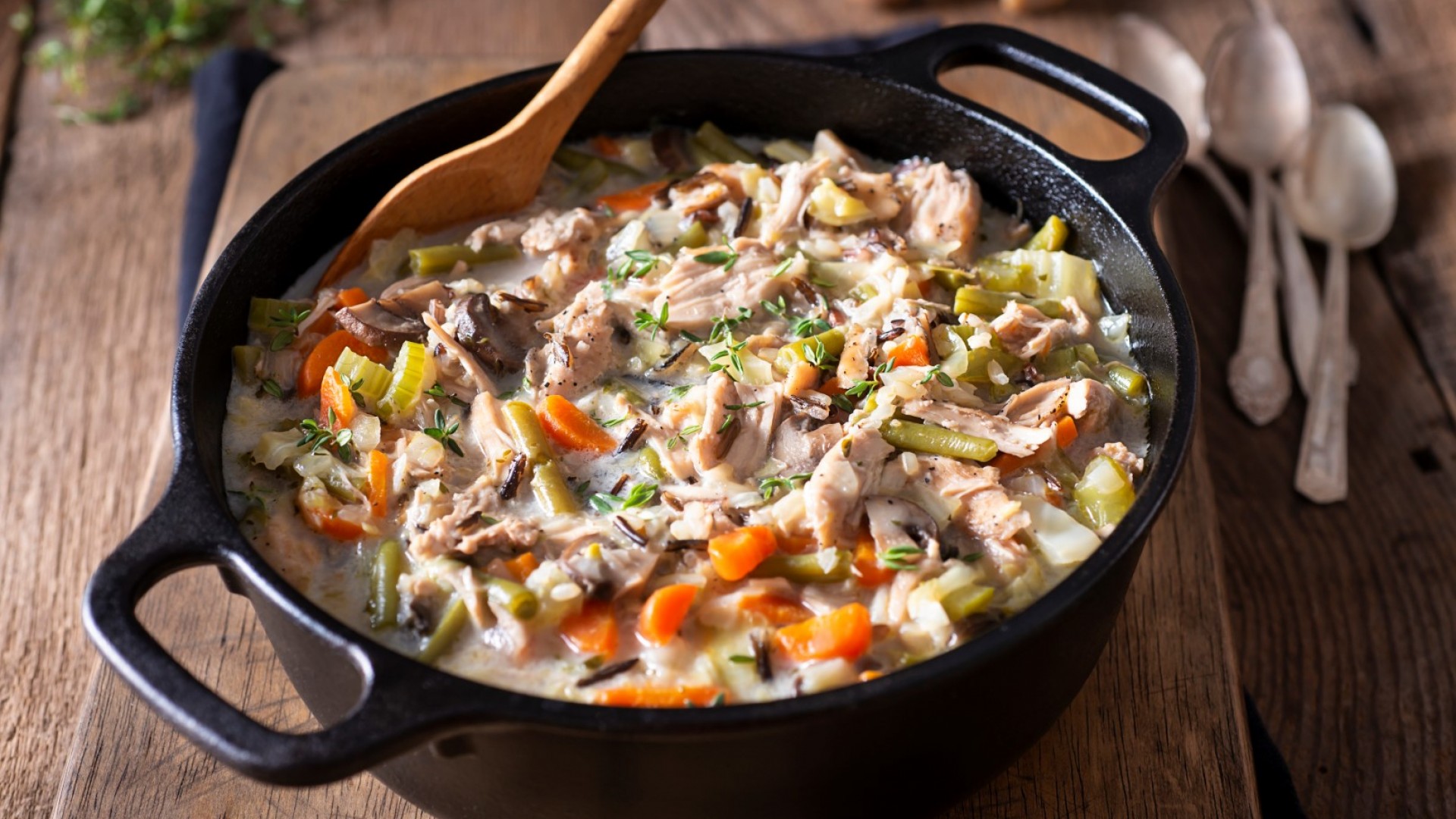 За цялото семейство: Сгряваща яхния с пилешко