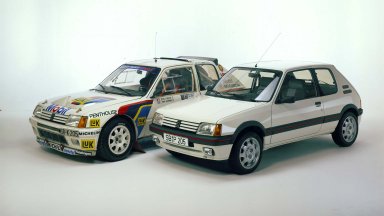 Различни версии на легендарното Peugeot 205 ще покажат в Париж