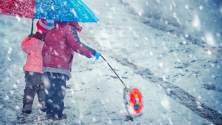 Очаква ни обилен сняг и виелици в неделя, червен код е в сила за почти цялата страна