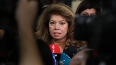 Йотова с първа публична изява като президент: Няма да допусна формален процес на консултации