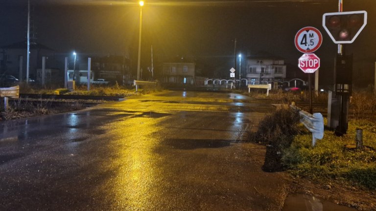 Пиян оцеля по чудо, след като бе блъснат от пътнически влак край Пловдив