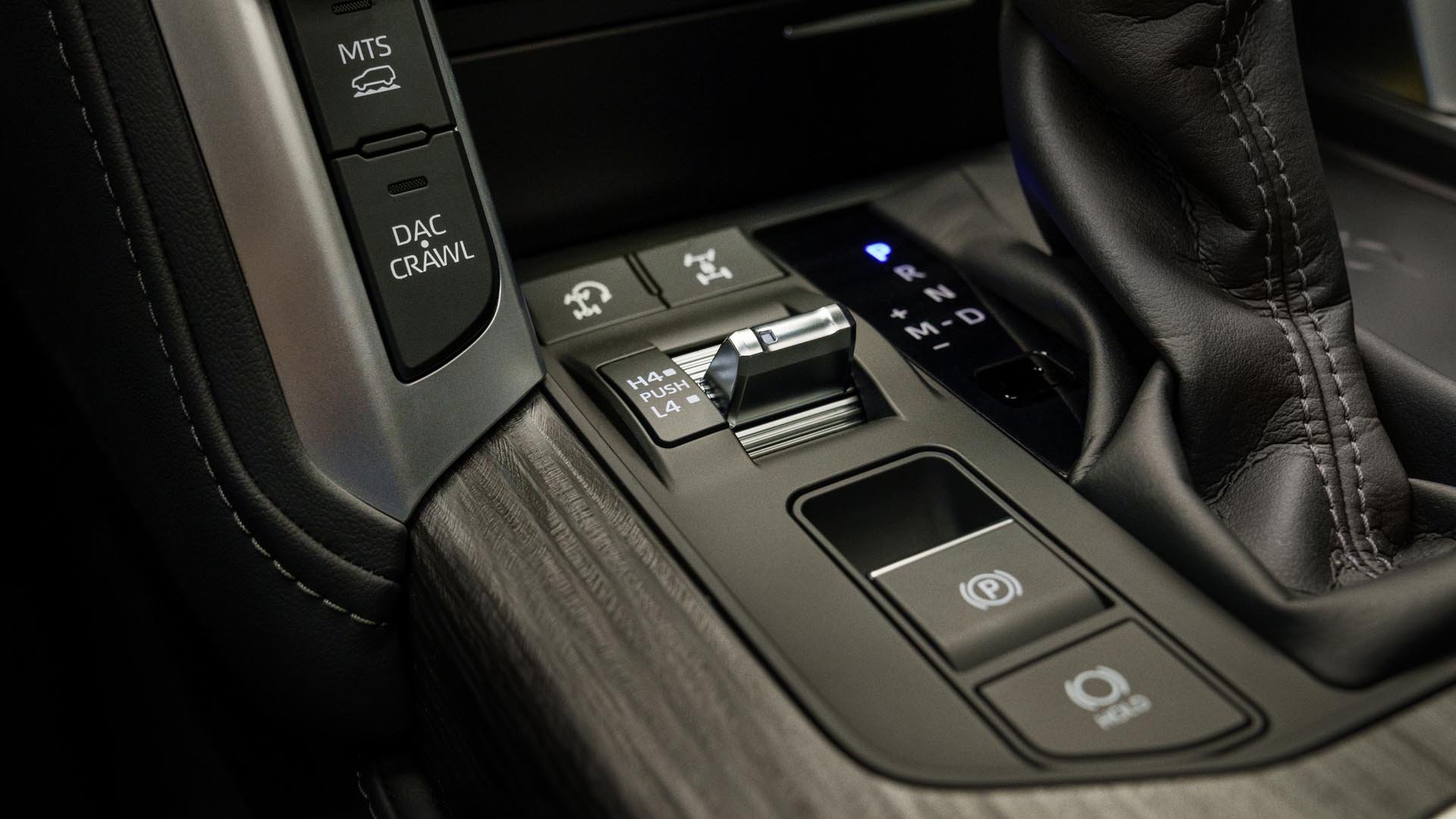 Toyota Land Cruiser 300 Performance Hybrid