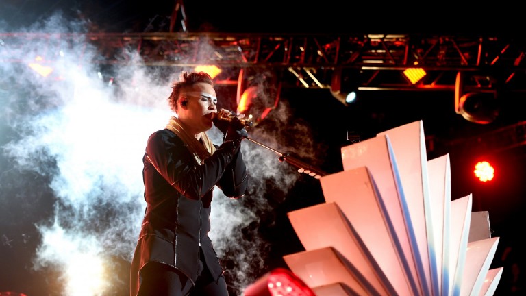 Empire of the Sun се завръщат в Европа това лято с турнето Ask That God 2026