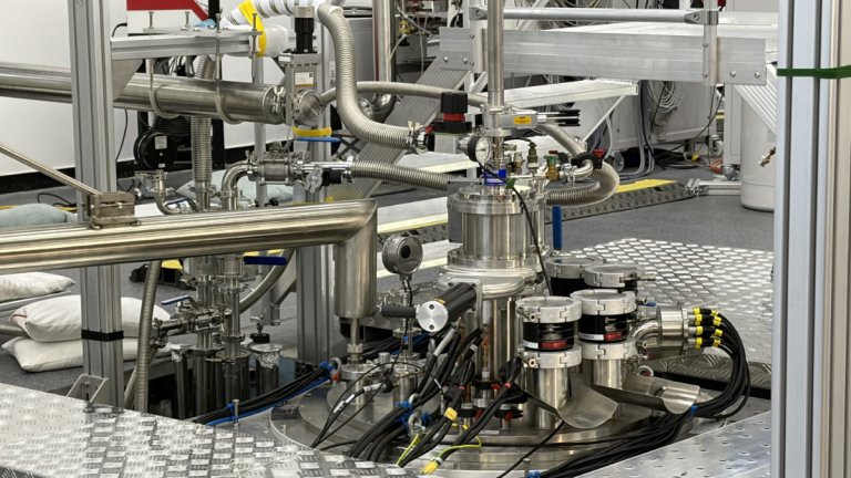 Китай постави световен рекорд с изцяло свръхпроводящ магнит