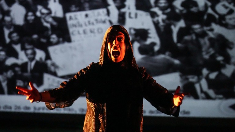 Ленерсон Полонини за A Scream In The Dark: Историята вече не се наблюдава от разстояние, тя се усеща физически