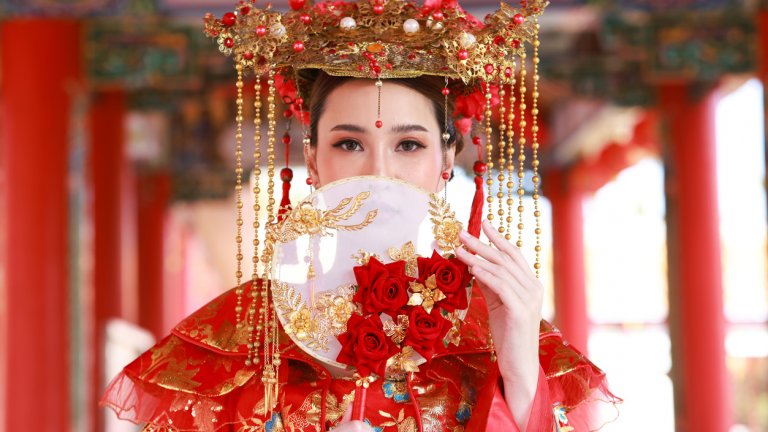 Жената в Китай: Между "железните момичета" и "остатък от трапезата"