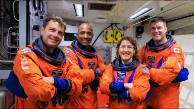 Астронавтите от мисията "Артемида II" влязоха в карантина преди историческия полет до Луната