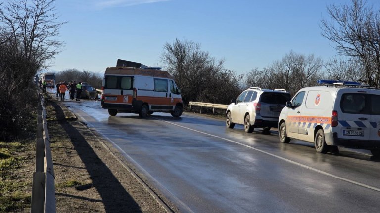 Криминално проявен шофьор прегази мъж на пешеходна пътека на Е-79 в района на Кресна