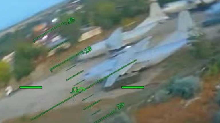 Украйна се похвали с удари с дронове по пет руски летища със щети за $1 млрд. (видео)