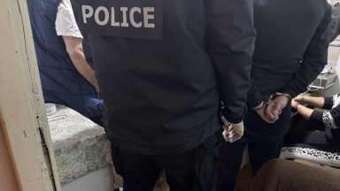 16 българи и чужденци са арестувани за каналджийство при акция на ГДБОП (снимки)
