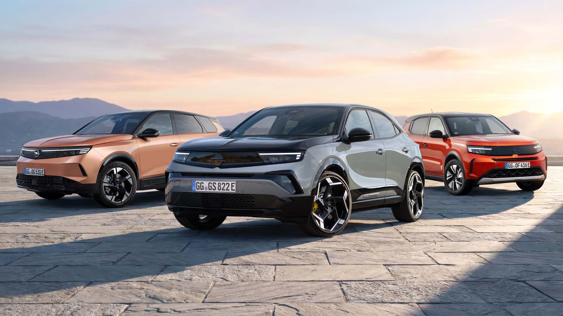 Гамата от SUV на Opel впечатли клиенти и експерти през 2025 година