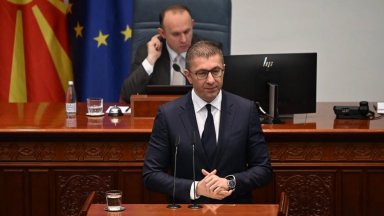 Скопие променя конституцията само ако признаем "македонците" от Разлог, Сандански и Пирин