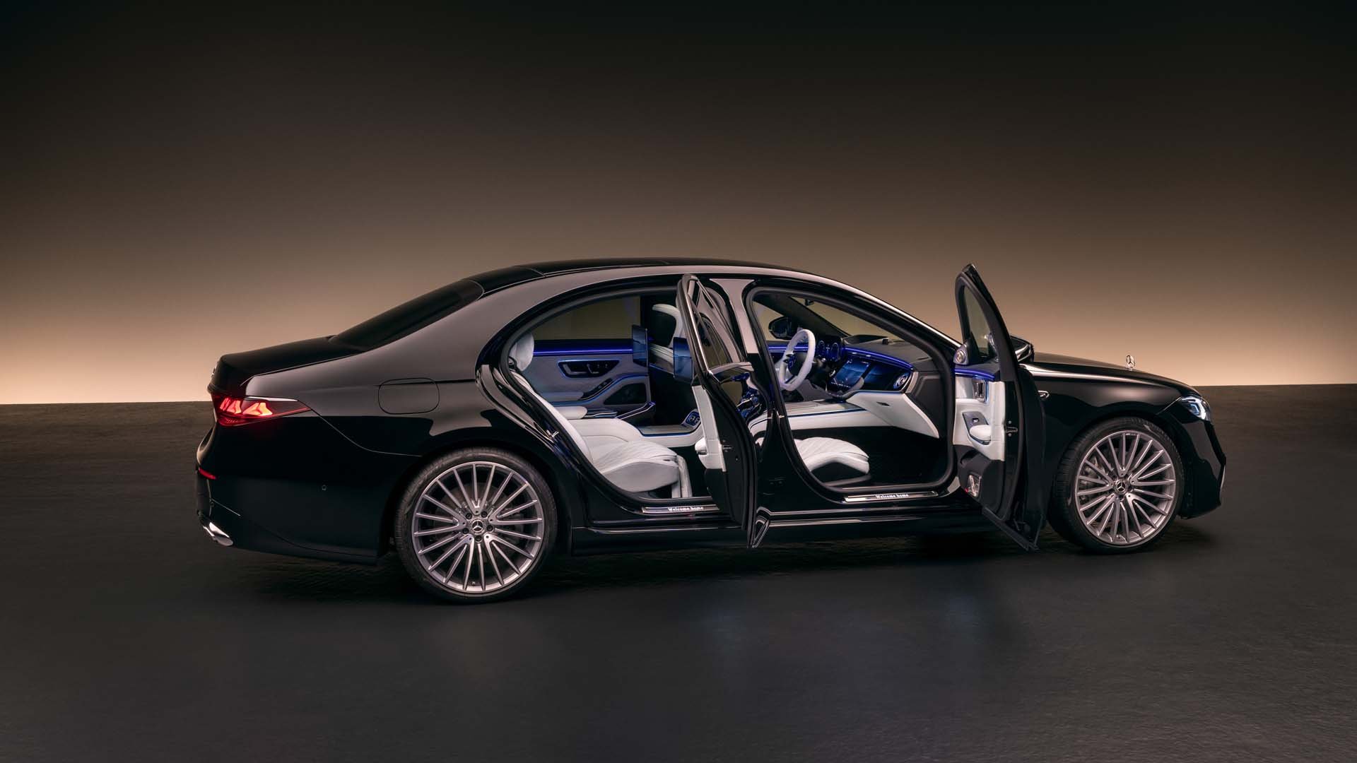 Mercedes-Benz S-Class W223